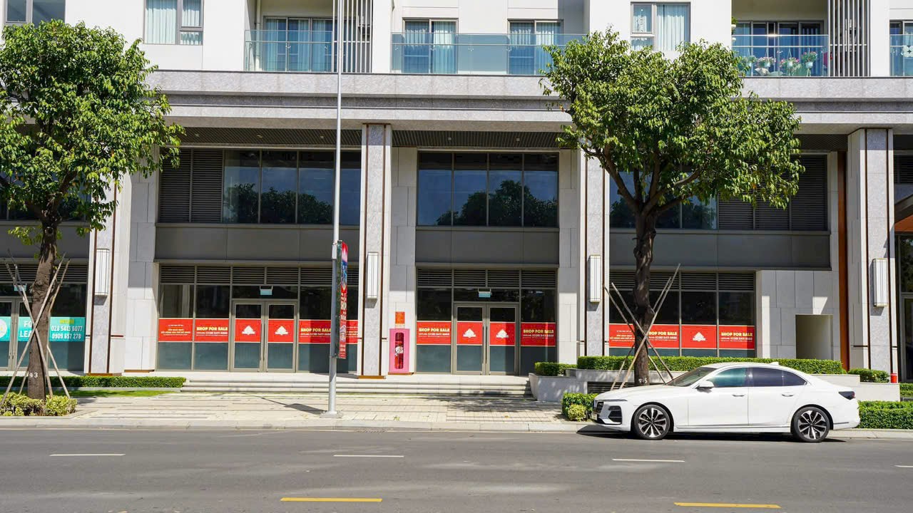Shophouse trung tâm Hồ Bán Nguyệt Phú Mỹ Hưng quận 7