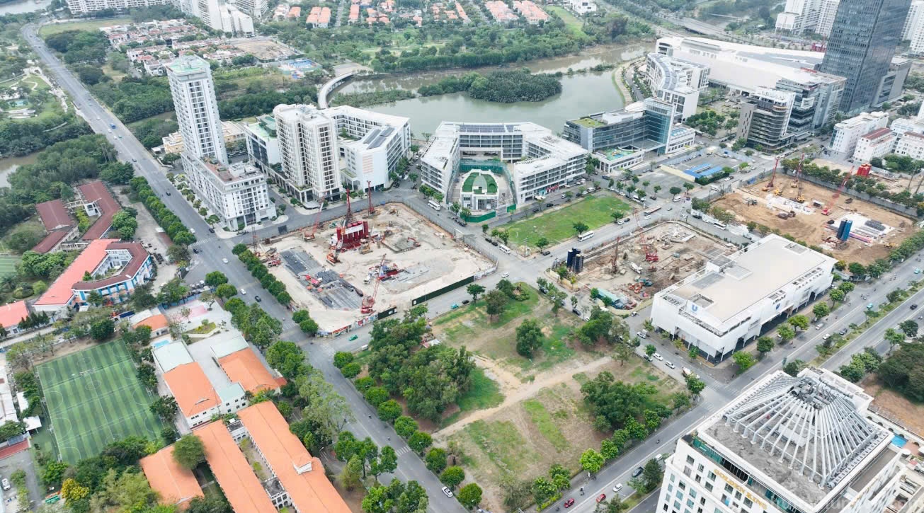 Hình ảnh thực tế khu vực Triton Crown Phú Mỹ Hưng