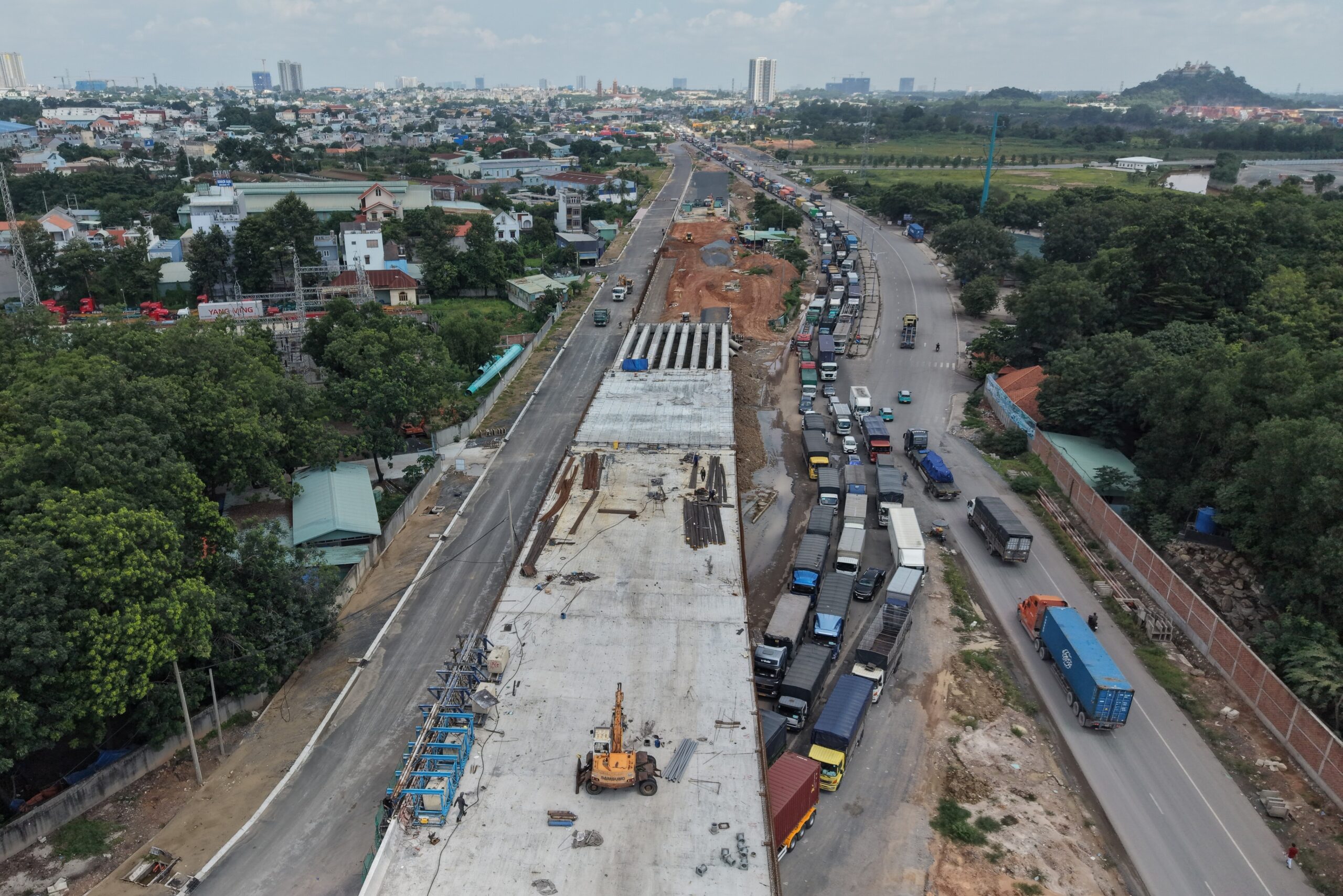 Đoạn cao tốc Vành đai 3 hoàn thiện nhất với vách chống ồn